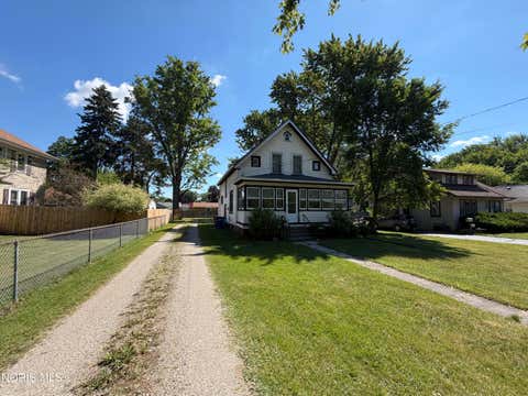 Tiny photo for 2302 Tremainsville Road, Toledo, OH 43613 (MLS # 10009510)