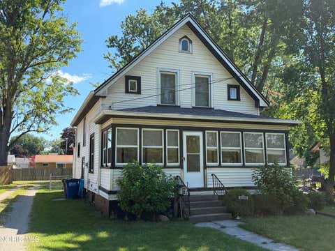 Homes For Sale - 2302 Tremainsville Road<br/> Toledo, OH 43613