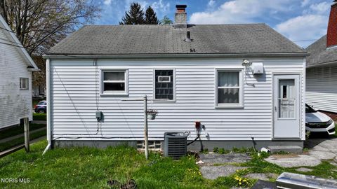 Tiny photo for 4150 Kingsbury Avenue, Toledo, OH 43612 (MLS # 10006754)