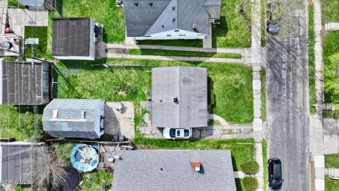 Tiny photo for 4150 Kingsbury Avenue, Toledo, OH 43612 (MLS # 10006754)