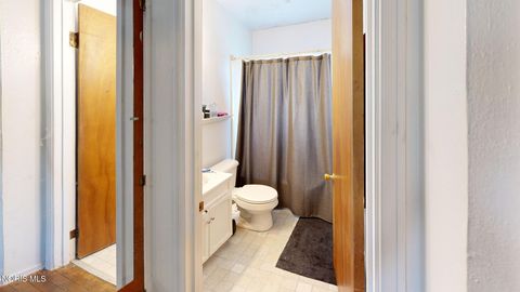 Tiny photo for 4150 Kingsbury Avenue, Toledo, OH 43612 (MLS # 10006754)