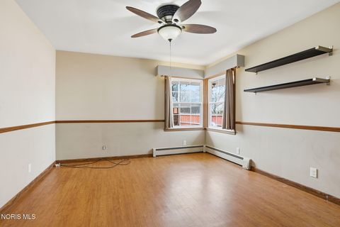 Tiny photo for 1206 Woodrow Wilson Drive, Fostoria, OH 44830 (MLS # 10005545)