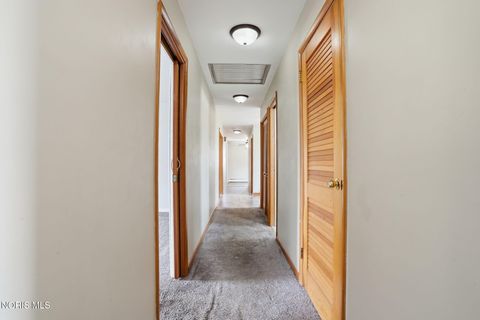 Tiny photo for 1206 Woodrow Wilson Drive, Fostoria, OH 44830 (MLS # 10005545)