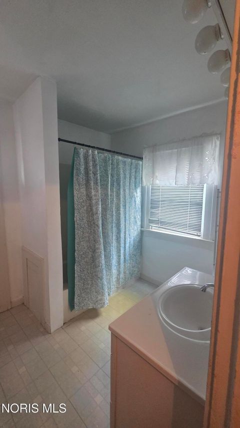 Tiny photo for 1412 Waverly Avenue, Toledo, OH 43607 (MLS # 10009278)