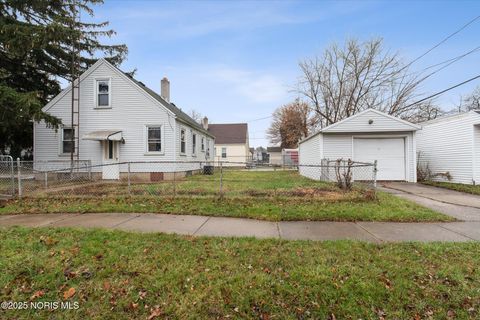 Tiny photo for 904 Annabelle Drive, Toledo, OH 43612 (MLS # 10002016)
