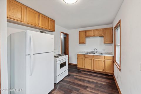 Tiny photo for 904 Annabelle Drive, Toledo, OH 43612 (MLS # 10002016)