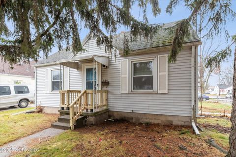 Tiny photo for 904 Annabelle Drive, Toledo, OH 43612 (MLS # 10002016)