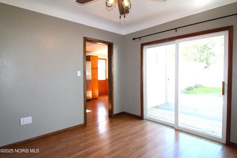 Tiny photo for 3511 Burton Avenue, Toledo, OH 43612 (MLS # 10000269)