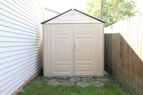 Tiny photo for 3511 Burton Avenue, Toledo, OH 43612 (MLS # 10000269)