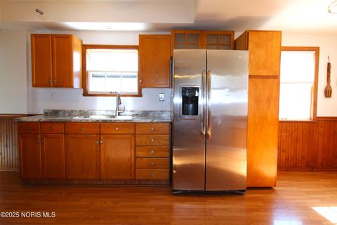 Tiny photo for 3511 Burton Avenue, Toledo, OH 43612 (MLS # 10000269)