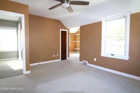 Tiny photo for 3511 Burton Avenue, Toledo, OH 43612 (MLS # 10000269)