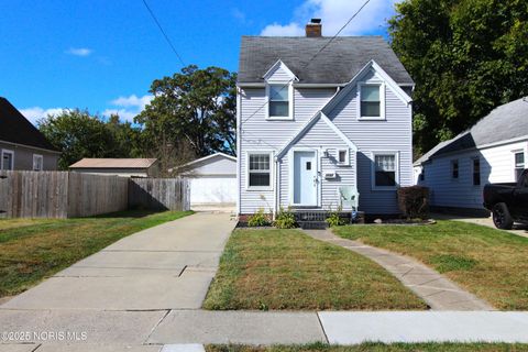 Photo of 3511 Burton Avenue, Toledo, OH 43612 (MLS # 10000269)