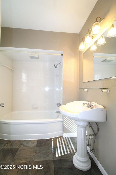 Tiny photo for 3511 Burton Avenue, Toledo, OH 43612 (MLS # 10000269)