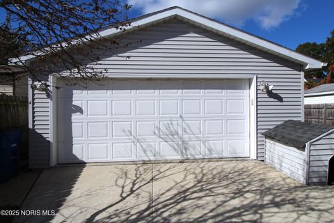 Tiny photo for 3511 Burton Avenue, Toledo, OH 43612 (MLS # 10000269)