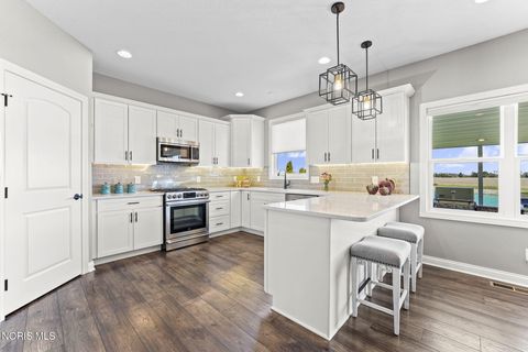 Tiny photo for 10659 Elk Drive, Findlay, OH 45840 (MLS # 10006112)