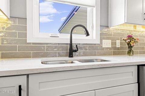 Tiny photo for 10659 Elk Drive, Findlay, OH 45840 (MLS # 10006112)