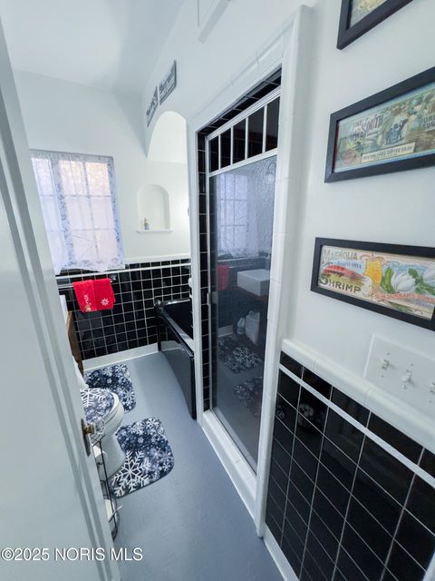 Tiny photo for 2235 Meadowwood Drive, Toledo, OH 43606 (MLS # 10001172)