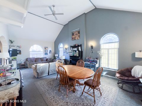 Tiny photo for 2235 Meadowwood Drive, Toledo, OH 43606 (MLS # 10001172)