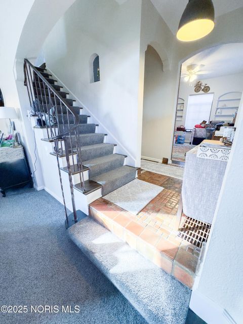 Tiny photo for 2235 Meadowwood Drive, Toledo, OH 43606 (MLS # 10001172)