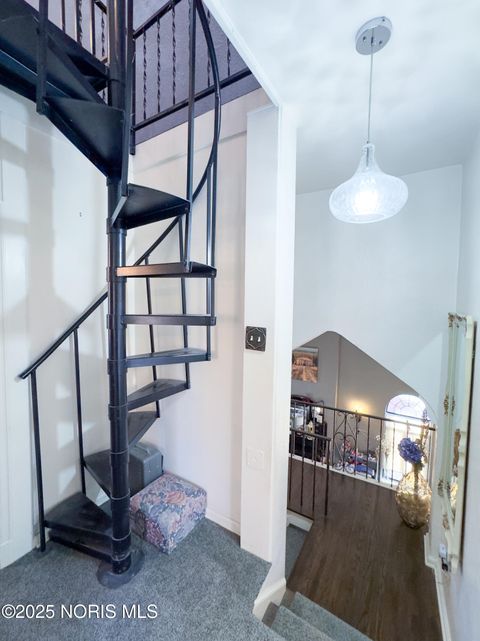 Tiny photo for 2235 Meadowwood Drive, Toledo, OH 43606 (MLS # 10001172)