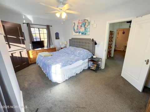 Tiny photo for 2235 Meadowwood Drive, Toledo, OH 43606 (MLS # 10001172)