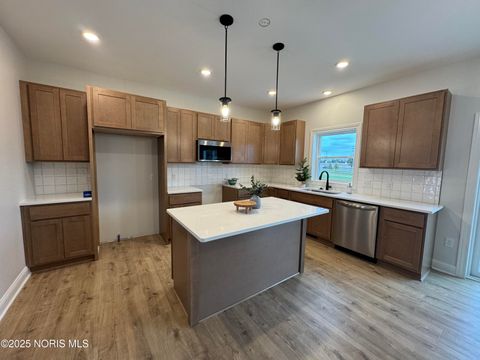 Tiny photo for 1924 Caleb Court, Waterville, OH 43566 (MLS # 10003331)