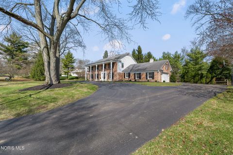 Tiny photo for 2442 Brookview Drive, Ottawa Hills, OH 43615 (MLS # 10005204)