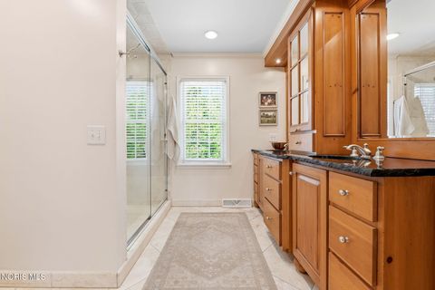 Tiny photo for 2442 Brookview Drive, Ottawa Hills, OH 43615 (MLS # 10005204)