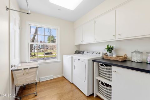 Tiny photo for 2442 Brookview Drive, Ottawa Hills, OH 43615 (MLS # 10005204)