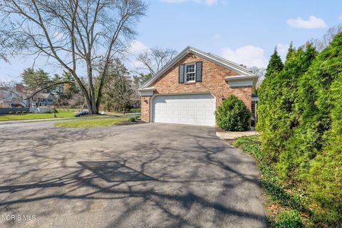 Tiny photo for 2442 Brookview Drive, Ottawa Hills, OH 43615 (MLS # 10005204)