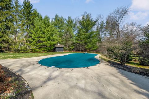 Tiny photo for 2442 Brookview Drive, Ottawa Hills, OH 43615 (MLS # 10005204)