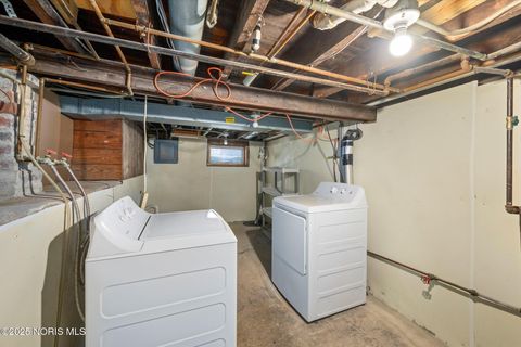 Tiny photo for 1821 Stahlwood Avenue, Toledo, OH 43613 (MLS # 10002421)