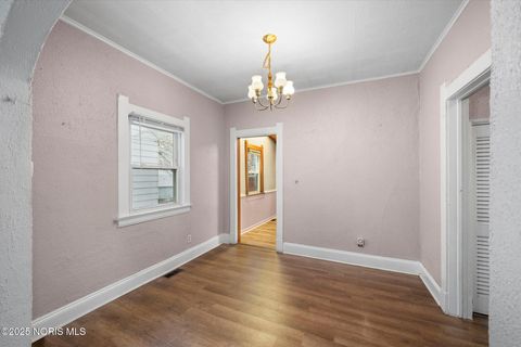 Tiny photo for 1821 Stahlwood Avenue, Toledo, OH 43613 (MLS # 10002421)