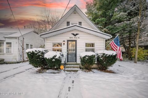 Tiny photo for 1821 Stahlwood Avenue, Toledo, OH 43613 (MLS # 10002421)