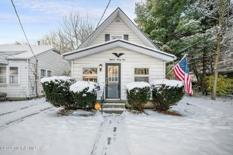 Tiny photo for 1821 Stahlwood Avenue, Toledo, OH 43613 (MLS # 10002421)