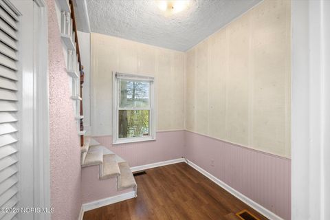 Tiny photo for 1821 Stahlwood Avenue, Toledo, OH 43613 (MLS # 10002421)