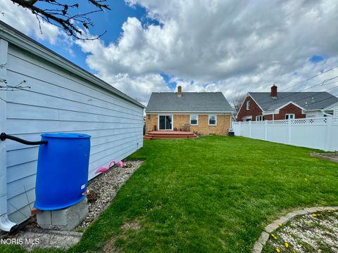 Tiny photo for 4541 S May Avenue, Toledo, OH 43614 (MLS # 10006368)