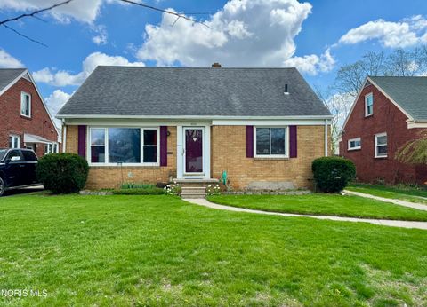 Photo of 4541 S May Avenue, Toledo, OH 43614 (MLS # 10006368)