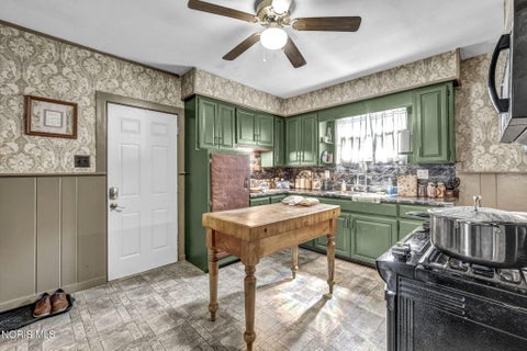 Tiny photo for 201 E Johnson Street, Upper Sandusky, OH 43351 (MLS # 10013230)