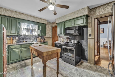 Tiny photo for 201 E Johnson Street, Upper Sandusky, OH 43351 (MLS # 10013230)