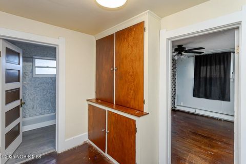 Tiny photo for 2310 Tremainsville Road, Toledo, OH 43613 (MLS # 10001209)