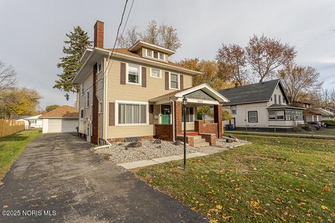 Tiny photo for 2310 Tremainsville Road, Toledo, OH 43613 (MLS # 10001209)