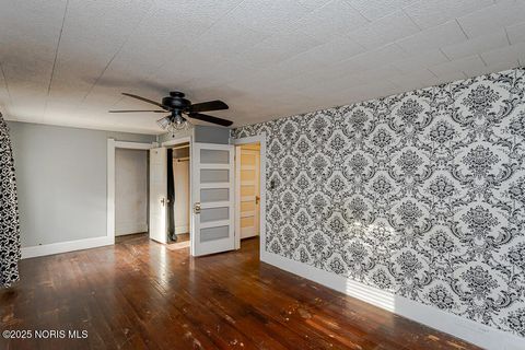 Tiny photo for 2310 Tremainsville Road, Toledo, OH 43613 (MLS # 10001209)