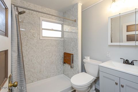 Tiny photo for 2310 Tremainsville Road, Toledo, OH 43613 (MLS # 10001209)