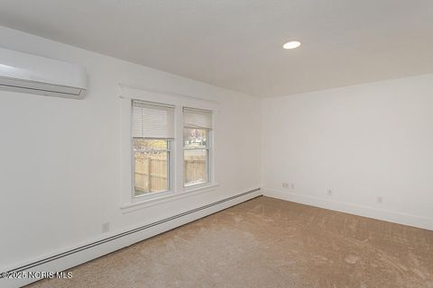 Tiny photo for 2310 Tremainsville Road, Toledo, OH 43613 (MLS # 10001209)