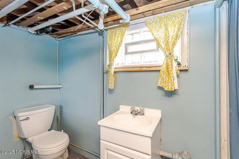 Tiny photo for 2310 Tremainsville Road, Toledo, OH 43613 (MLS # 10001209)