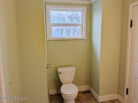 Tiny photo for 934 Holgate Avenue, Defiance, OH 43512 (MLS # 10002815)