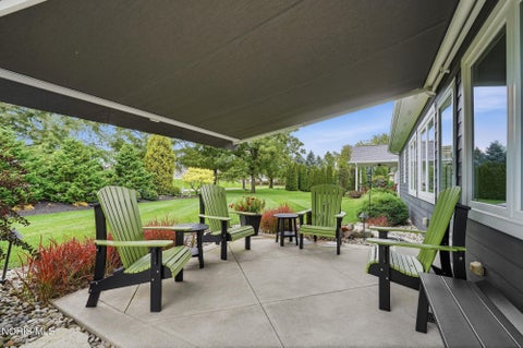 Tiny photo for 221 Princeton Avenue, Bowling Green, OH 43402 (MLS # 10014754)