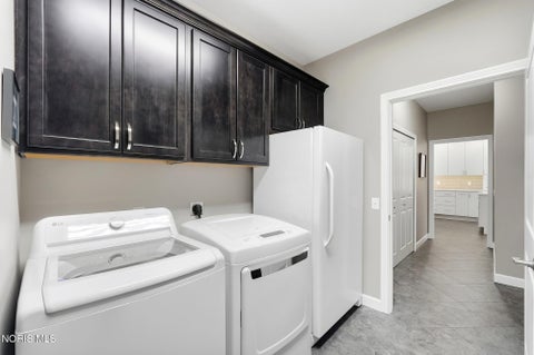 Tiny photo for 221 Princeton Avenue, Bowling Green, OH 43402 (MLS # 10014754)