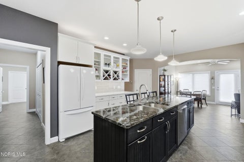 Tiny photo for 221 Princeton Avenue, Bowling Green, OH 43402 (MLS # 10014754)